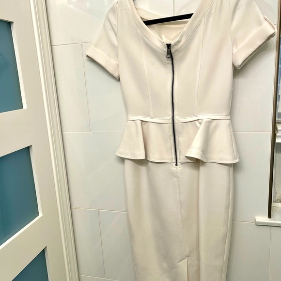 Burberry London Peplum dress size 2 - Picture 4 of 6